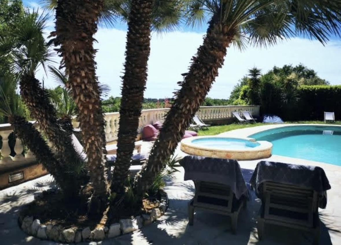 Le Mas De Camassade Tourrettes-sur-Loup Bagian luar foto