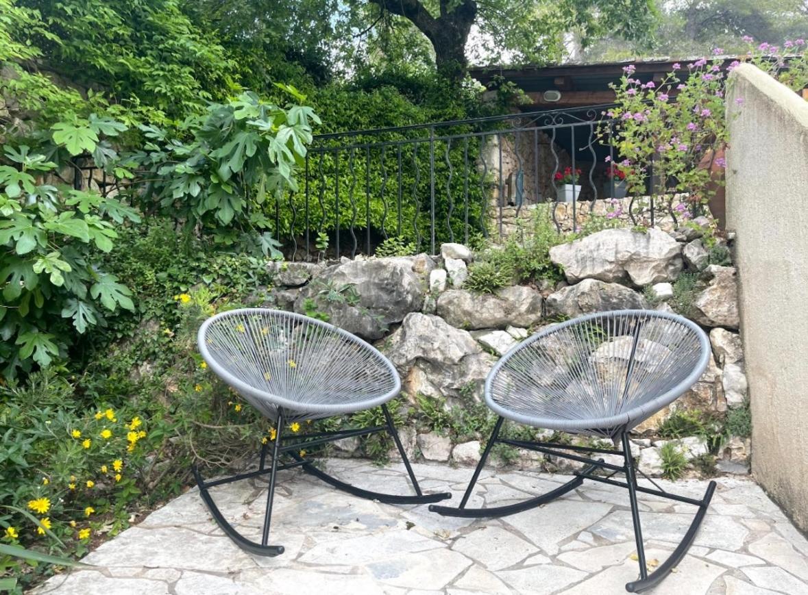 Le Mas De Camassade Tourrettes-sur-Loup Bagian luar foto